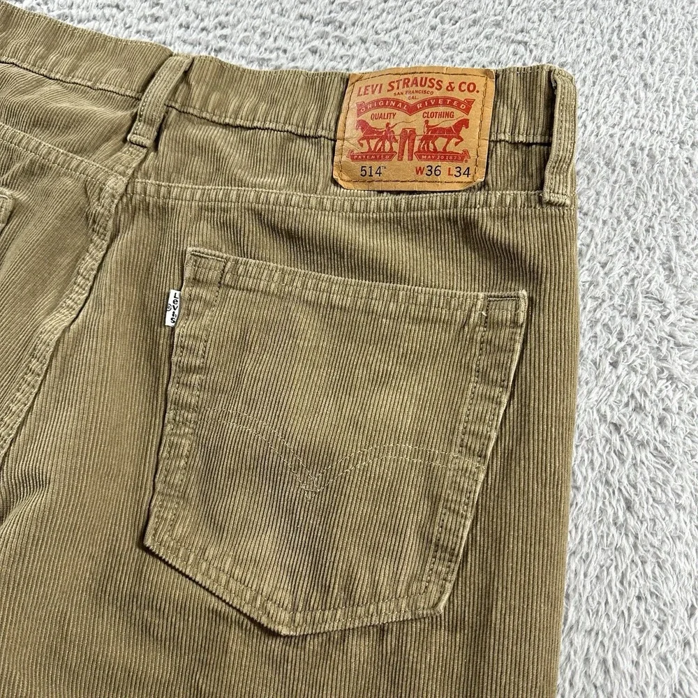 Levi's 514 Pants Mens 36x34 Green Corduroy Slim Straight Preppy Retro Earth Tone